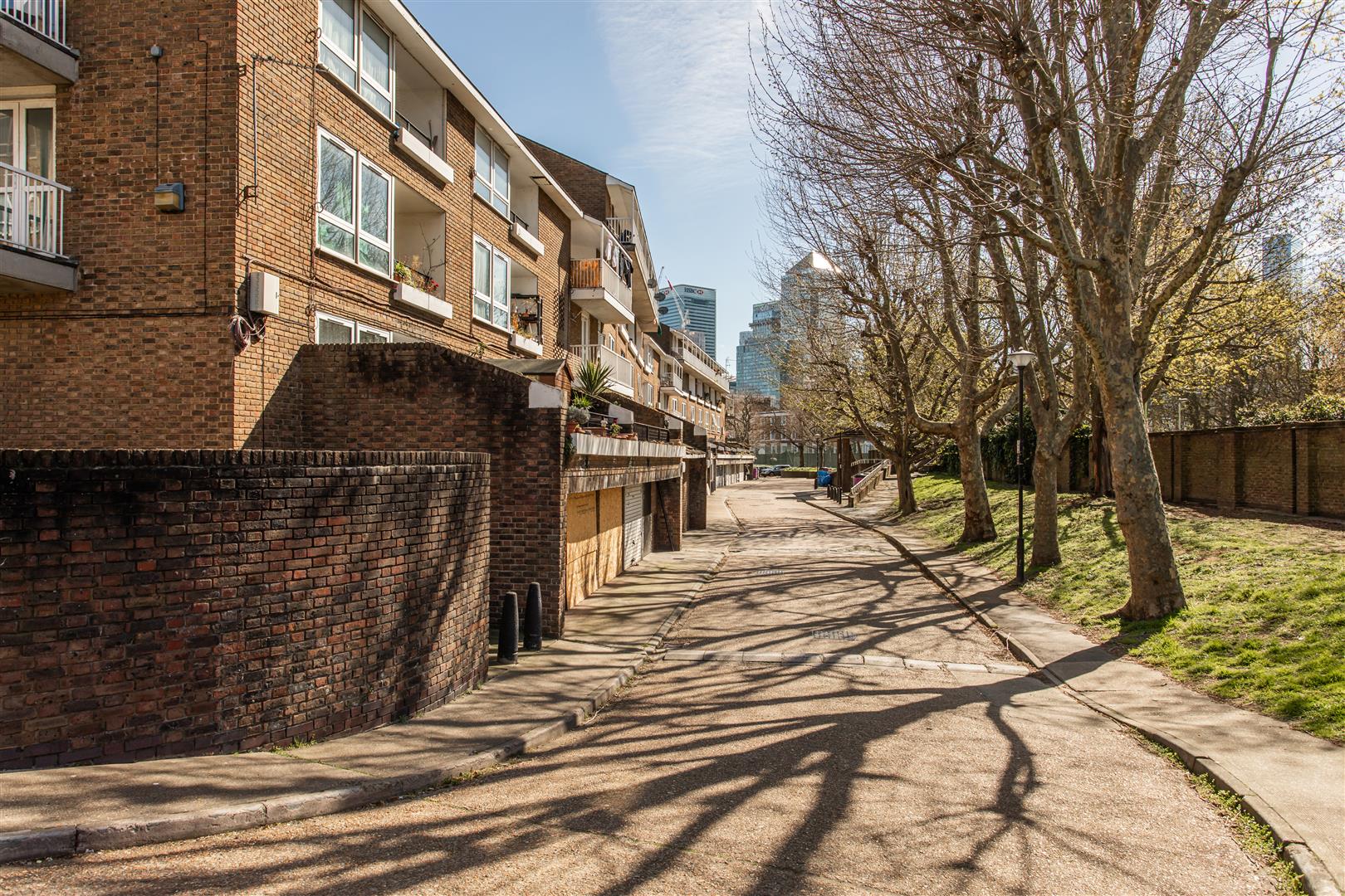 1 bed property in Kildare Walk, Limehouse